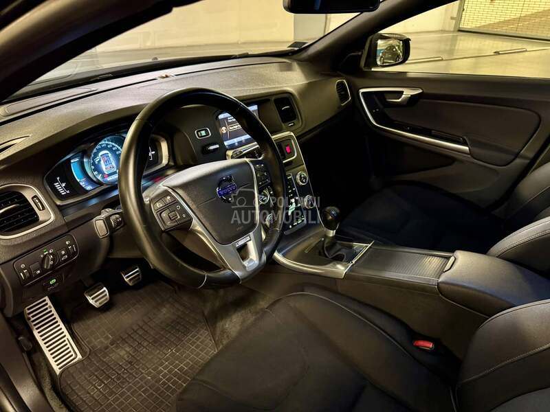 Volvo V60 