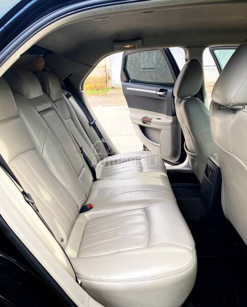 Chrysler 300C 3.0 CRD