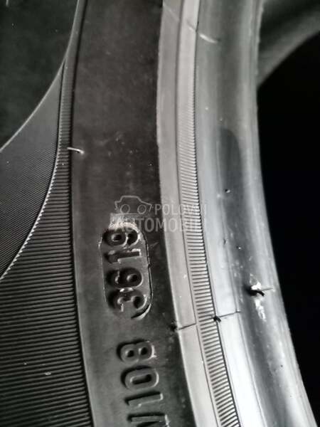 Pirelli 275/45 R21 Zimska