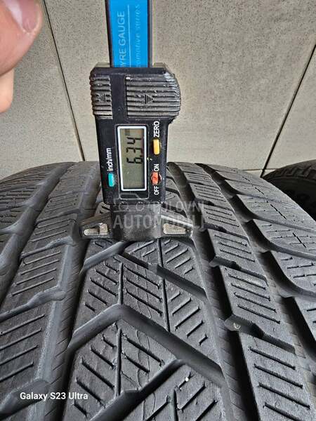 Pirelli 325/35 R22 Zimska