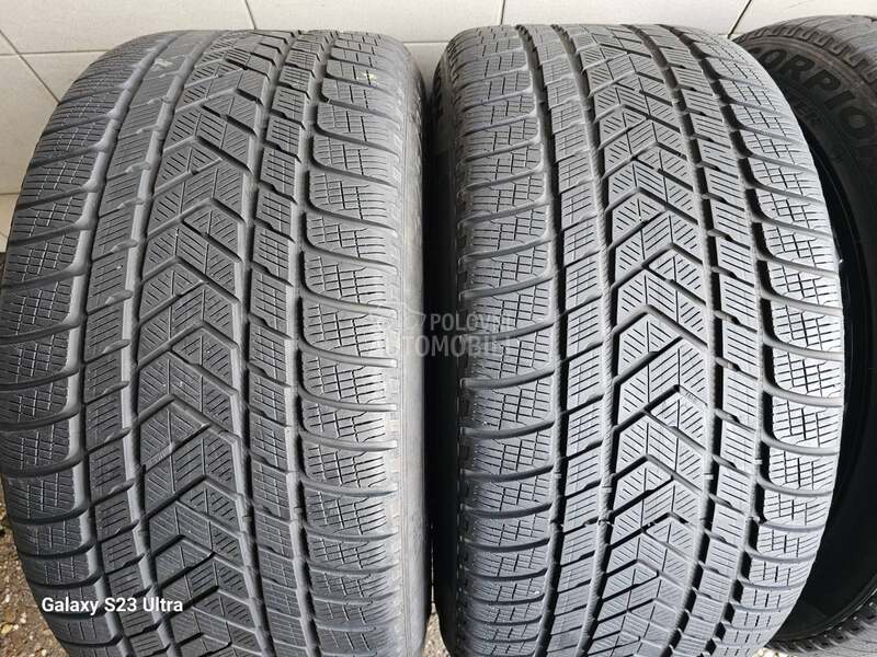 Pirelli 325/35 R22 Zimska
