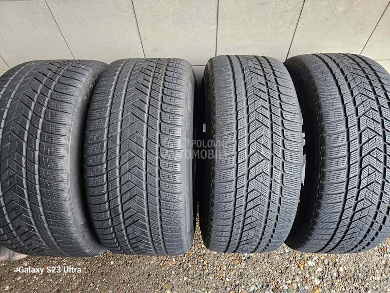 Pirelli 325/35 R22 Zimska