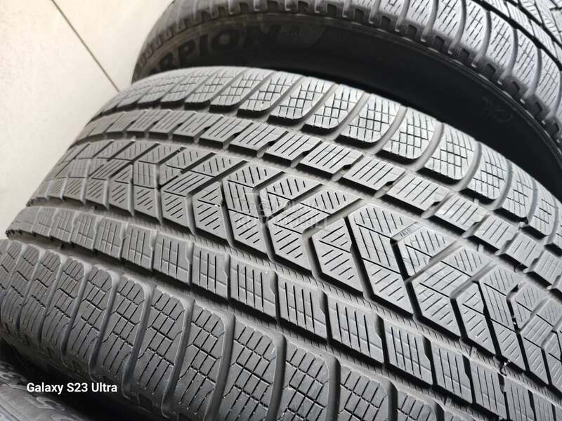 Pirelli 325/35 R22 Zimska