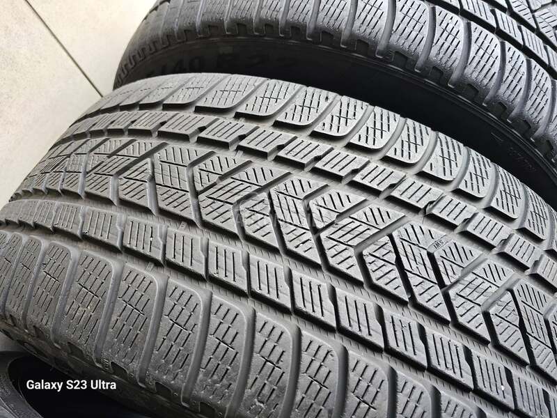 Pirelli 325/35 R22 Zimska