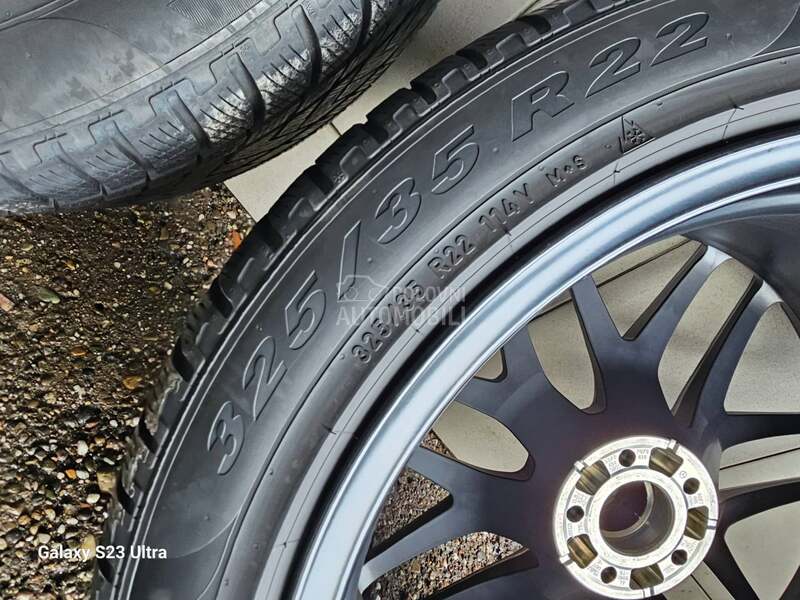 Pirelli 325/35 R22 Zimska
