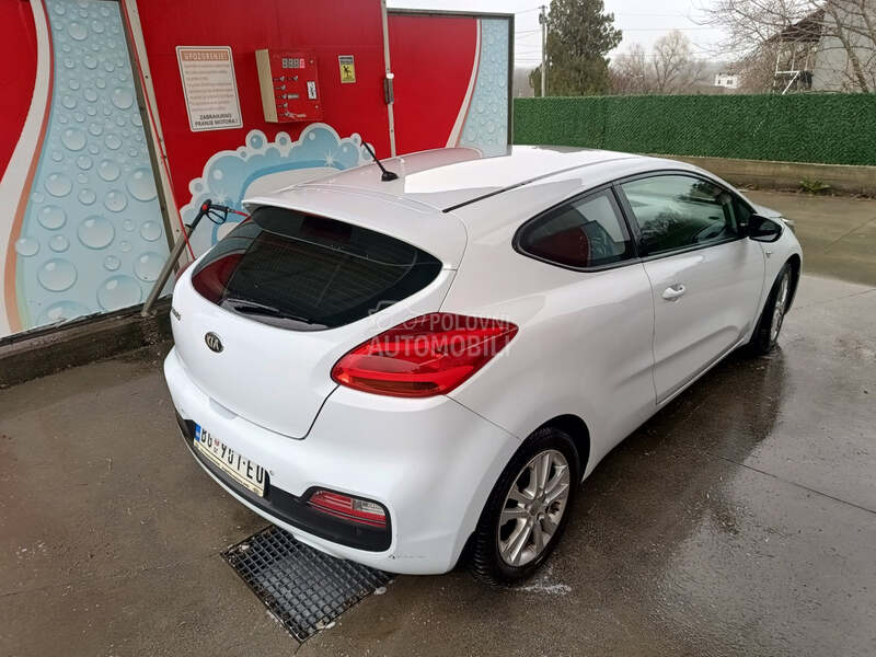 Kia pro_cee`d 