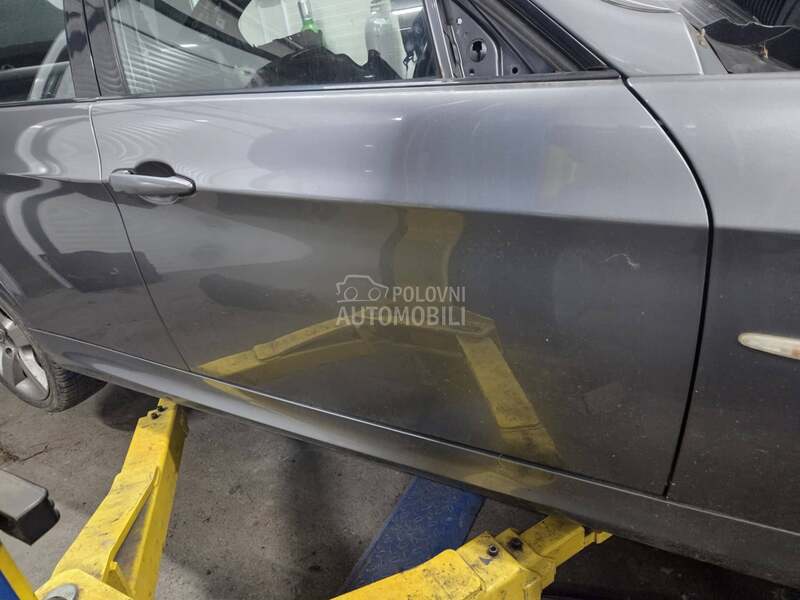 prednja desna vrata e90 e91