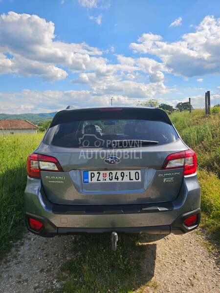 Subaru Outback 2.0