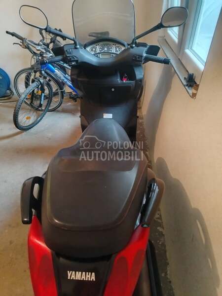 Yamaha Xmax
