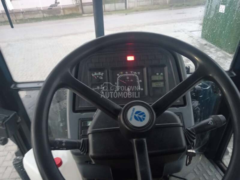 New Holland TS110
