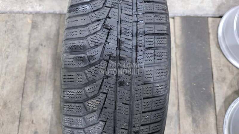 Hankook 215/60 R16 Zimska