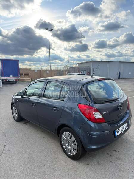Opel Corsa D 