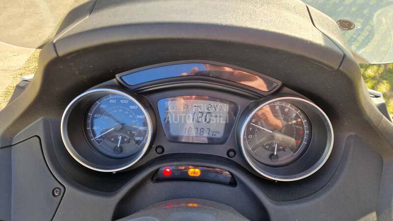 Piaggio mp3 bussines 500/bkat