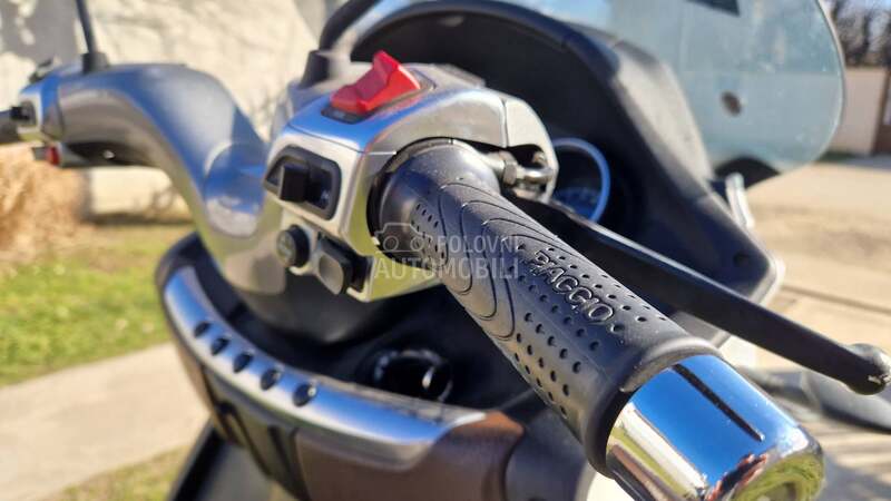 Piaggio mp3 bussines 500/bkat