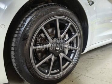 Aluminijumske felne TESLA 3 18 SA GUMAMA 18" 5 x 114.3