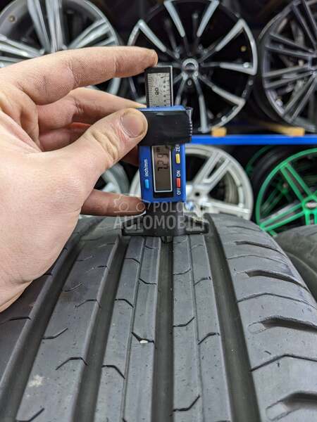 Continental 215/60 R17 Letnja