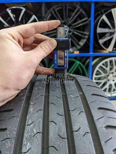 Continental 215/60 R17 Letnja