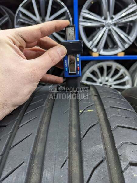 Continental 235/60 R18 Letnja