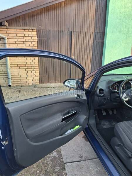 Opel Corsa D 