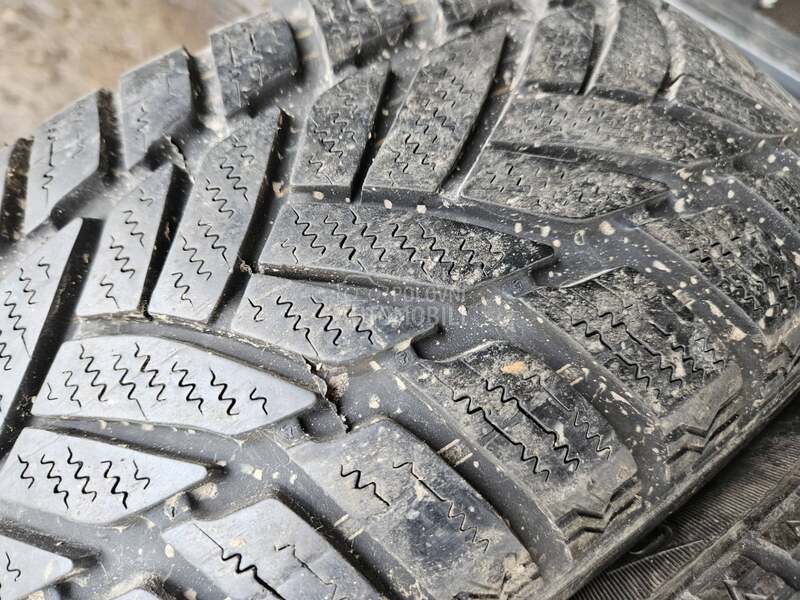 Dunlop 185/65 R15 Sve sezone