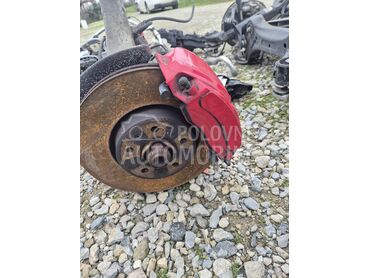 Kociona klesta prednja za Audi A4 od 2015. do 2020. god.