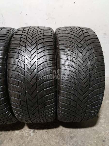 Bridgestone 255/50 R19 Zimska