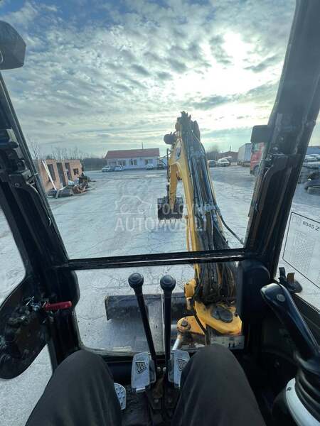 JCB 8045