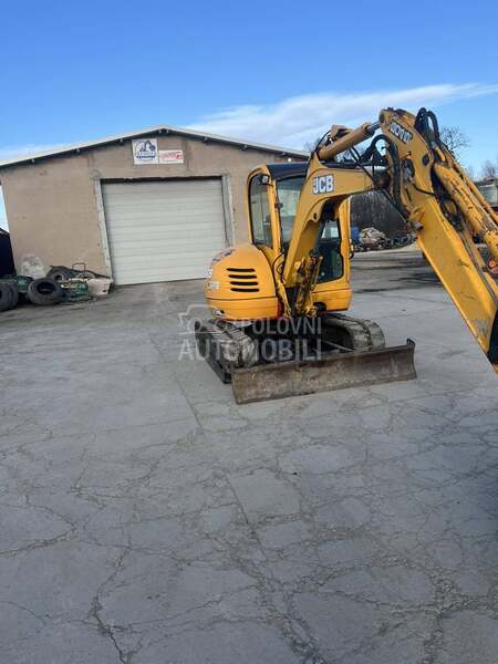 JCB 8045