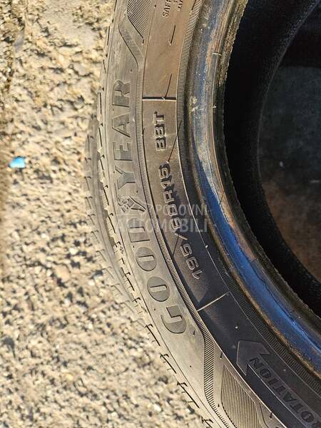 Goodyear 195/60 R15 Sve sezone
