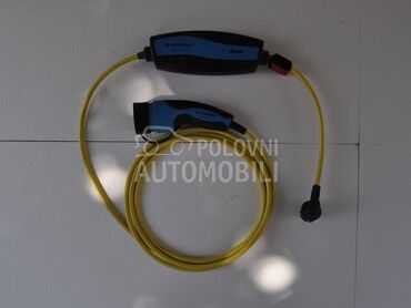 Mennekes punjac za EV Plug in za Volvo XC90