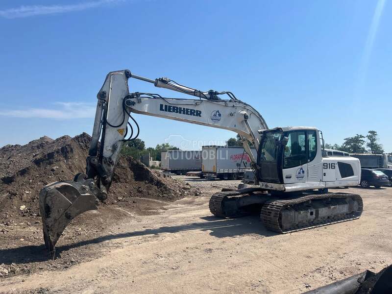 Liebherr R916