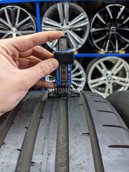 Dunlop 235/50 R19 Letnja