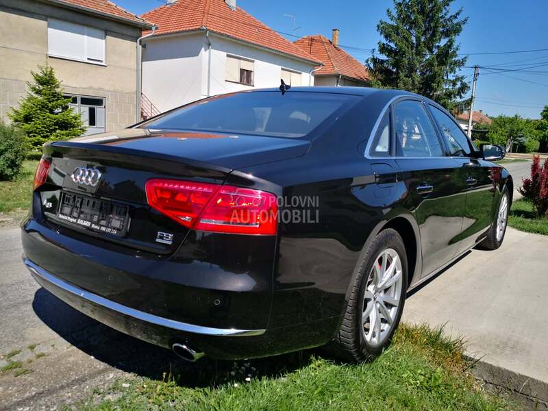 Audi A8 4.2fsi V8
