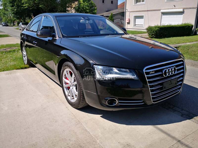 Audi A8 4.2fsi V8