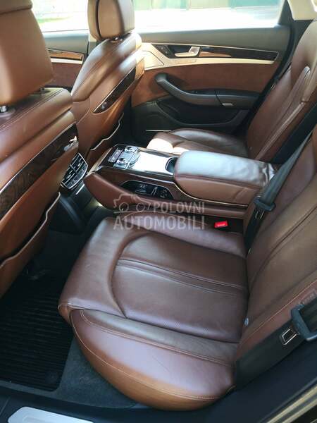Audi A8 4.2fsi V8