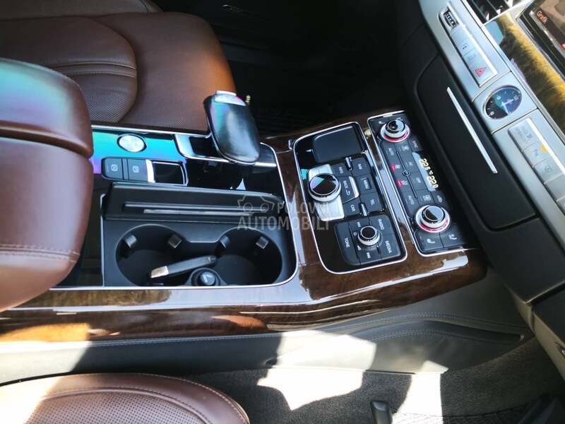 Audi A8 4.2fsi V8