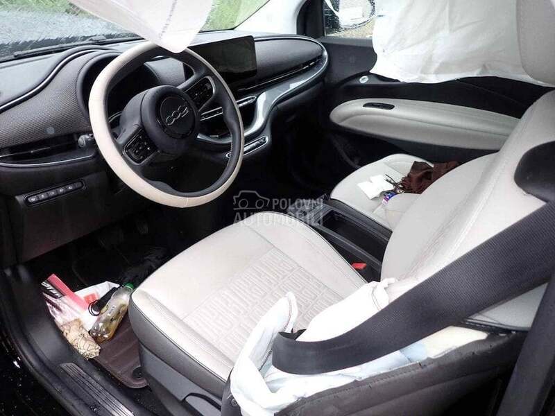 Fiat 500e 