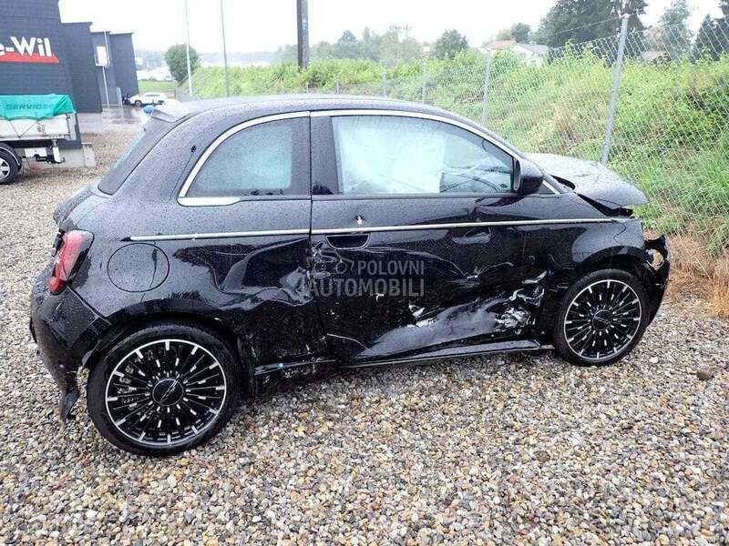 Fiat 500e 