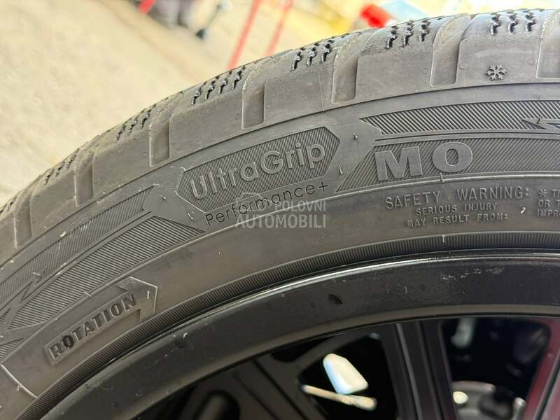 Goodyear 265/40 R21 Zimska