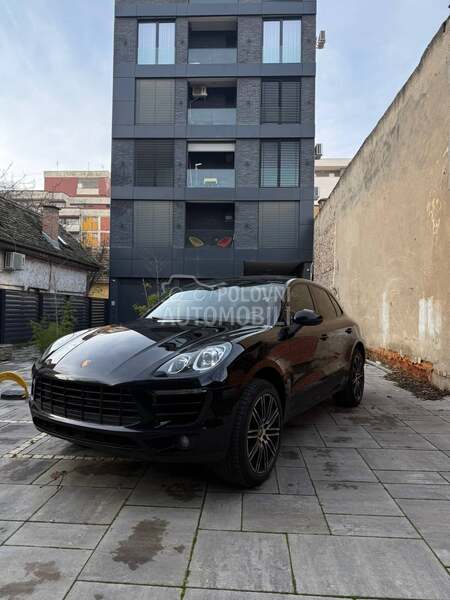 Porsche Macan 