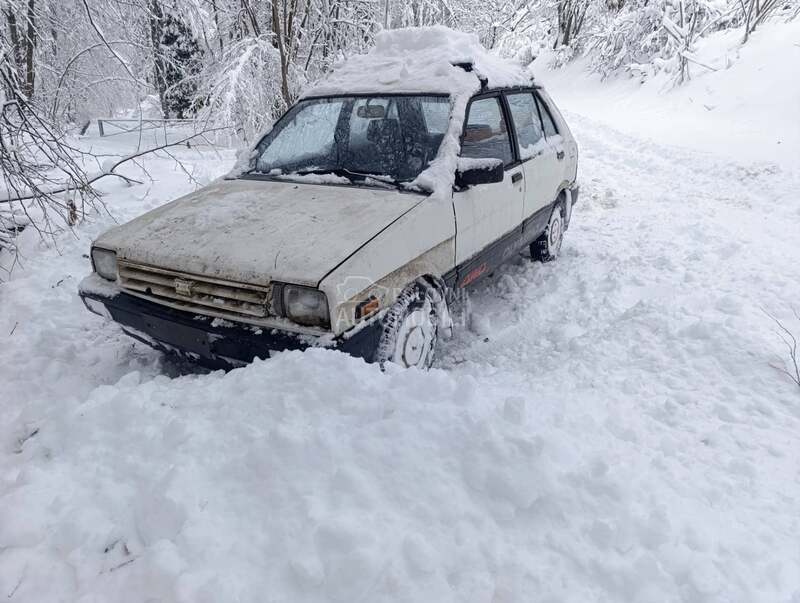 Subaru Justy za sumu