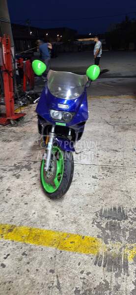 Yamaha fzr 500