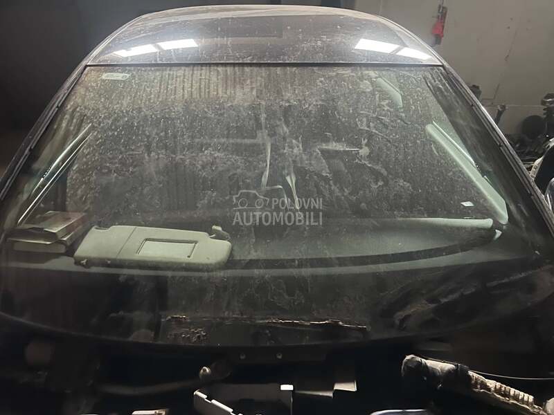 Volkswagen Passat B7 -  kompletan auto u delovima