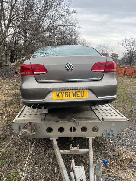 Volkswagen Passat B7 -  kompletan auto u delovima