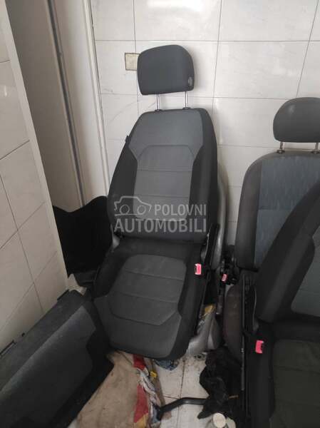 Volkswagen Passat B7 -  kompletan auto u delovima