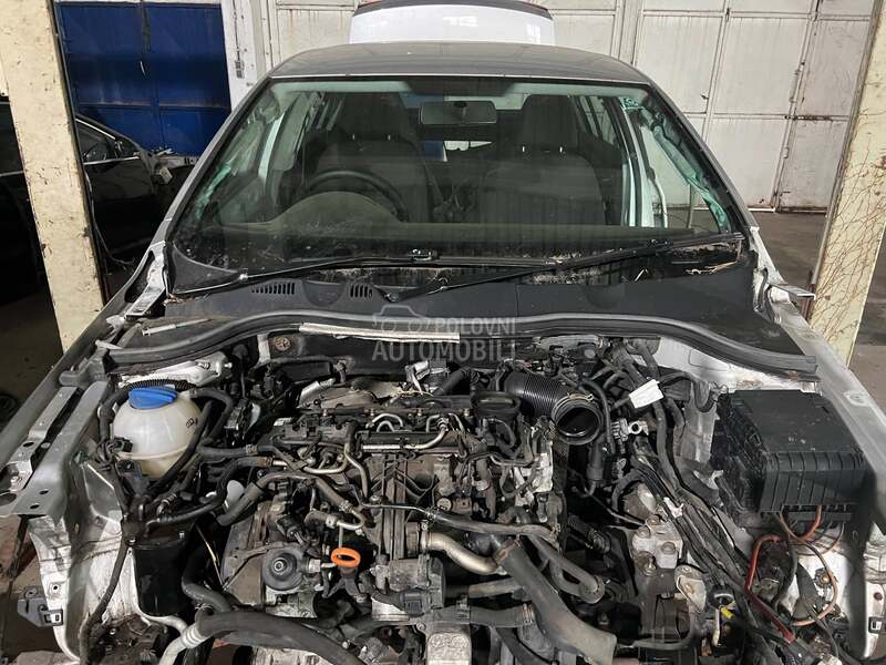 Volkswagen Passat B7 -  kompletan auto u delovima