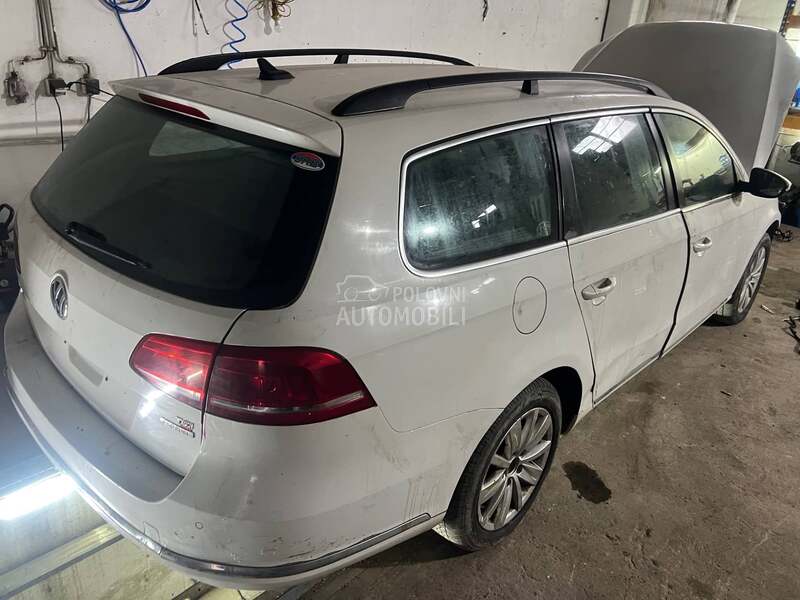 Volkswagen Passat B7 -  kompletan auto u delovima