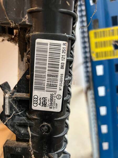 Audi Q5 -  kompletan auto u delovima