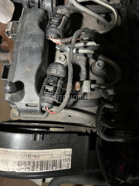 Volkswagen Golf 6 -  kompletan auto u delovima