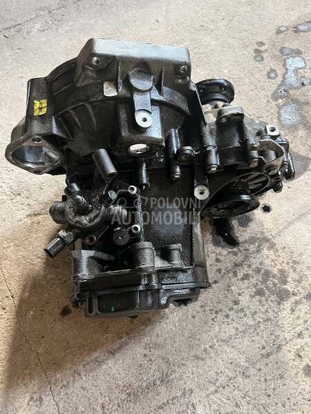 Volkswagen Golf 6 -  kompletan auto u delovima